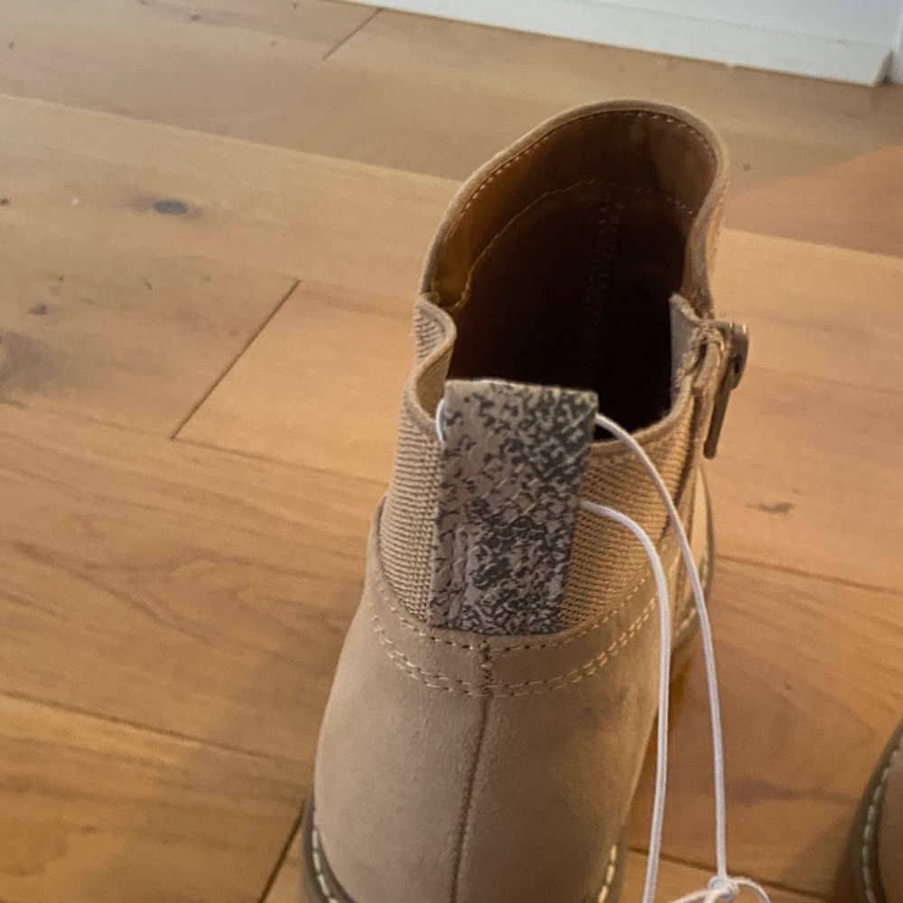 Universal Thread Beige Ankle Booties - Picture 4 of 7
